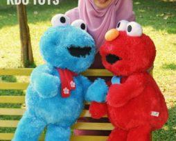 Boneka Elmo Jumbo Merah dan biru