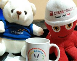 Souvenir Boneka Teddy Bear Bank