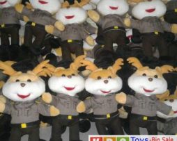 maskot boneka polisi