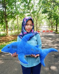 Boneka-Baby-Shark-XL-Biru