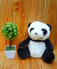 Boneka Panda Daun M