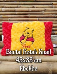 BANTAL-KOTAK-SNAIL-POOH-1