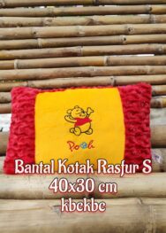 BANTAL-RASFUR-S-POOH
