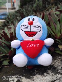 Boneka Doraemon Love Cantik